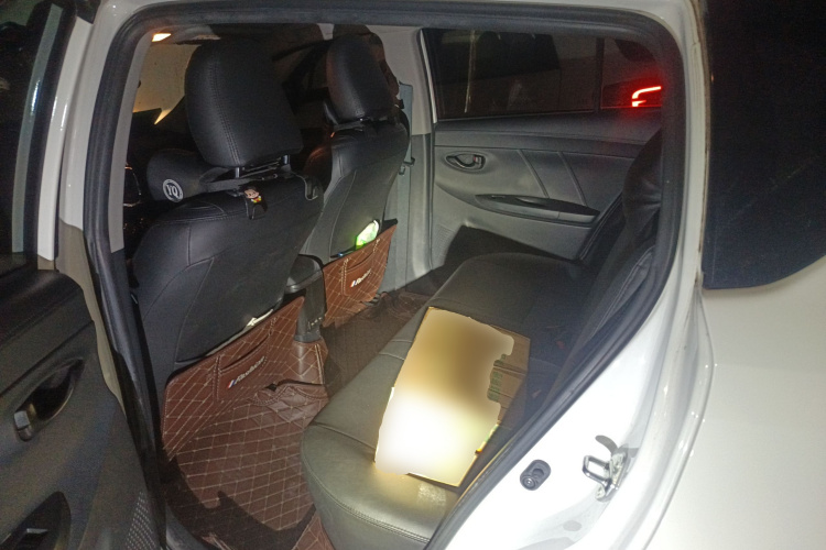 丰田 威驰FS 2021款 1.5L CVT锋驰版中控内饰21