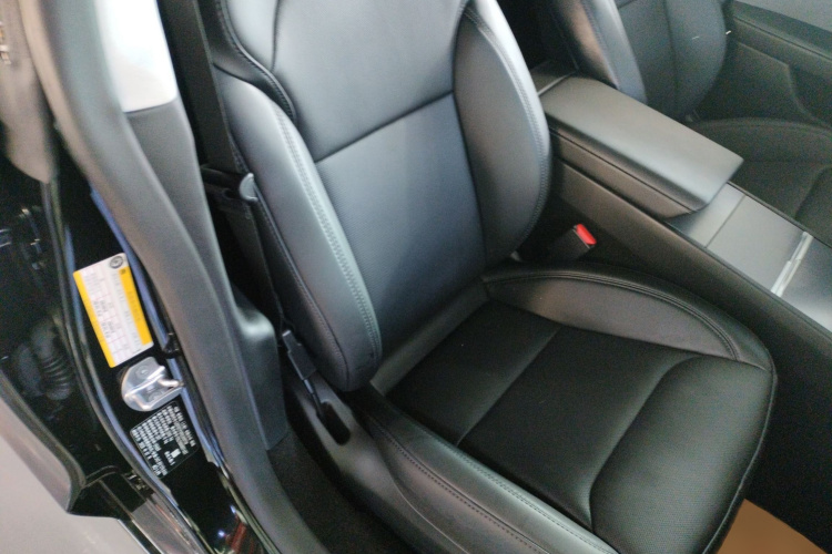 特斯拉 Model 3 2025款 后轮驱动版局部细节41