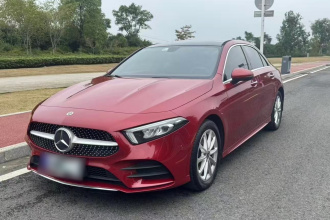 奔驰A级 2021款 A 200 L 运动轿车时尚型