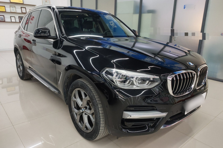 宝马X3 2021款 xDrive28i 豪华套装车身外观3