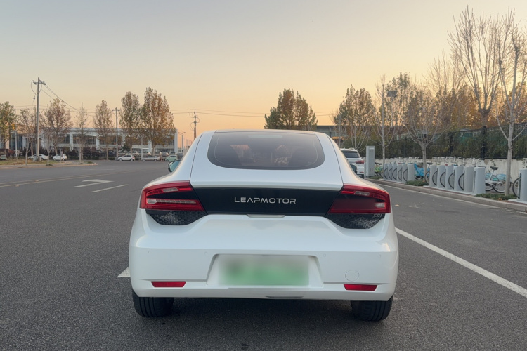 零跑汽车 零跑S01 2019款 380 Pro车身外观6004