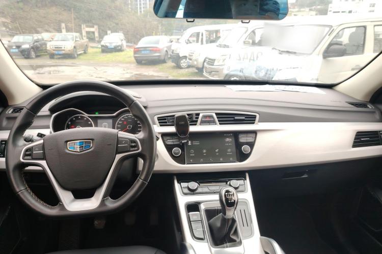 吉利汽车 博越 2018款 2.0L 手动两驱智雅型中控内饰7003