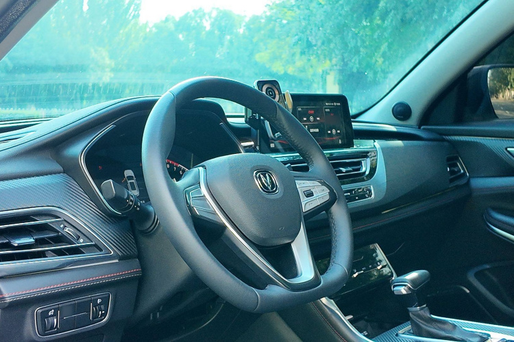 长安CS75 2021款 荣耀百万版 280T DCT豪华型中控内饰7003