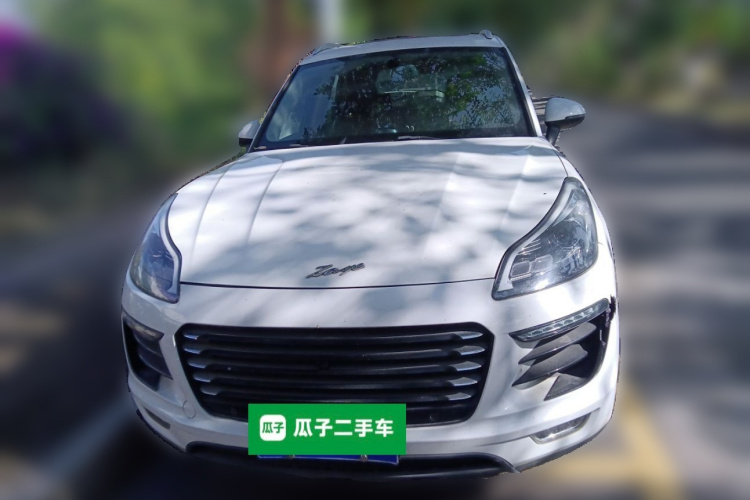 众泰SR9 2017款 2.0T 自动极致之心版车身外观2