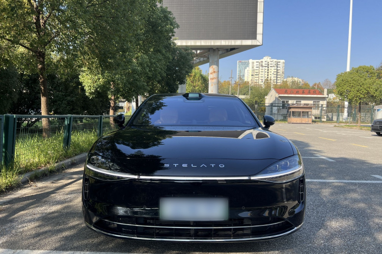 鸿蒙智行 享界S9 2025款 增程 Ultra车身外观6004