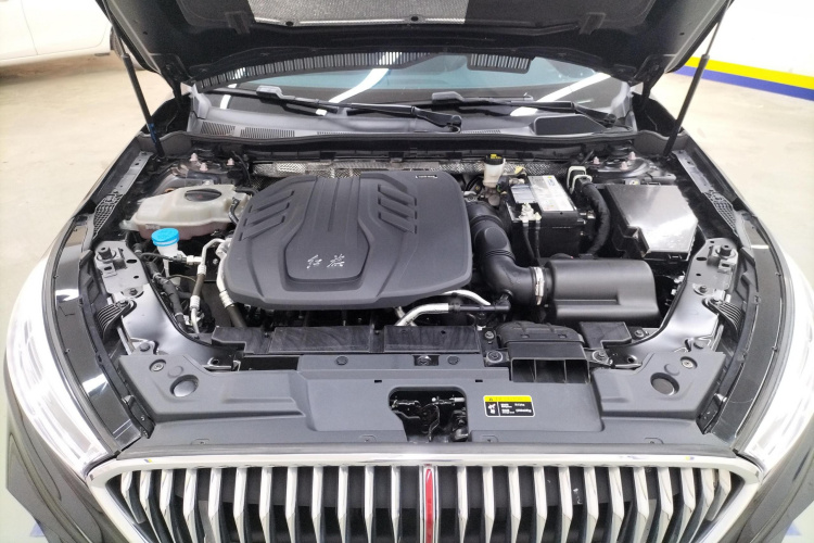 红旗H5 2022款 经典款 1.5T DCT旗悦版机舱底盘24