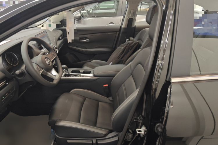 日产 轩逸 2025款 1.6L CVT真心版中控内饰19