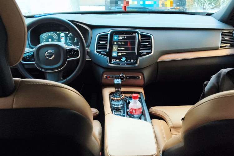 沃尔沃XC90 2018款 T6 智雅版 7座中控内饰12