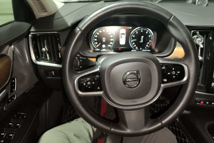 沃尔沃S90 2018款 T5 智尊版中控内饰13