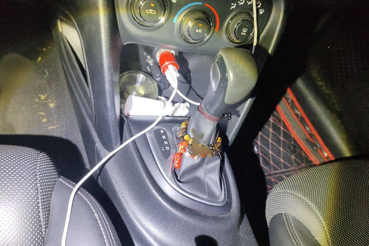 菲亚特 菲翔 2012款 1.4T 自动劲享版局部细节18