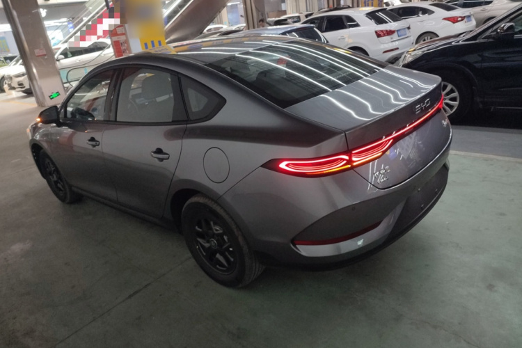 比亚迪 秦PLUS 2025款 DM-i 智驾版 128KM进取型车身外观4