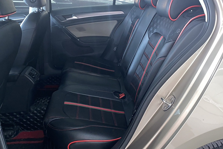 大众 高尔夫 2017款 230TSI 自动豪华百万辆纪念版中控内饰7003