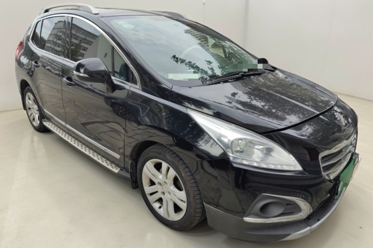 标致3008 2013款 2.0L 自动潮流版车身外观3