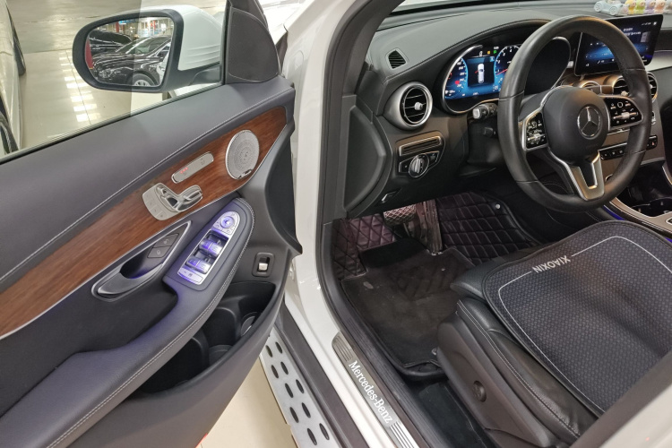 奔驰GLC 2021款 GLC 300 L 4MATIC 豪华型中控内饰20