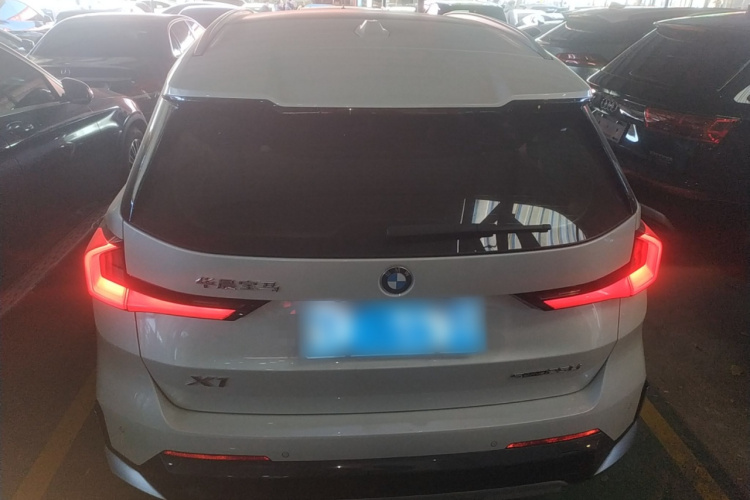 宝马X1 2023款 sDrive25Li X设计套装车身外观6004