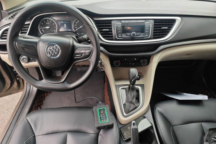 别克 英朗 2015款 15N 自动精英型中控内饰12