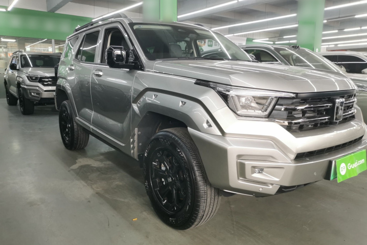 坦克400新能源 2024款 Hi4-T 越野版车身外观3