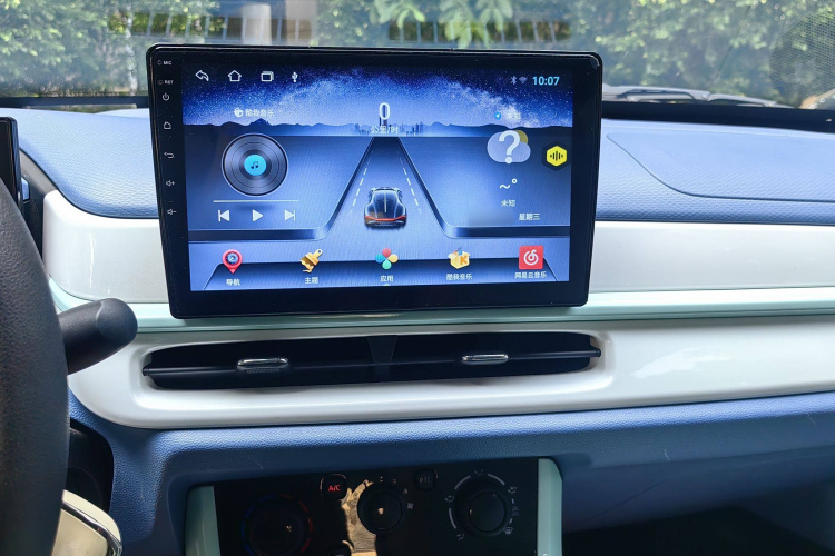 东风纳米 纳米BOX 2022款 轻风版 201KM 闪电型中控内饰7011