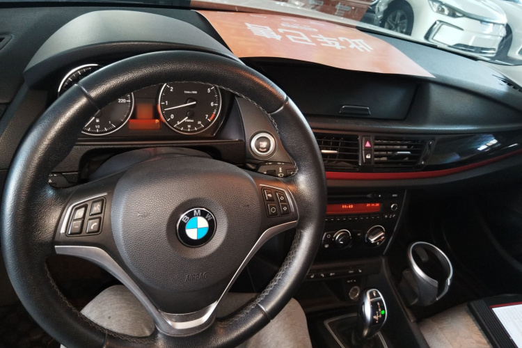 宝马X1 2015款 sDrive18i 时尚晋级版中控内饰7002