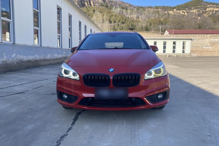 宝马2系旅行车 2016款 218i 运动设计套装车身外观6001