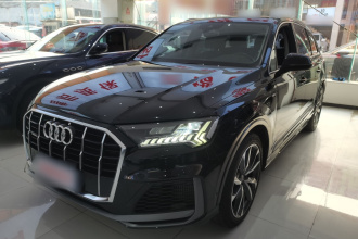 奥迪Q7 2020款 55 TFSI quattro S line运动型