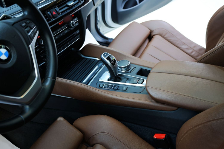 宝马X6 2017款 xDrive35i 豪华型中控内饰7005