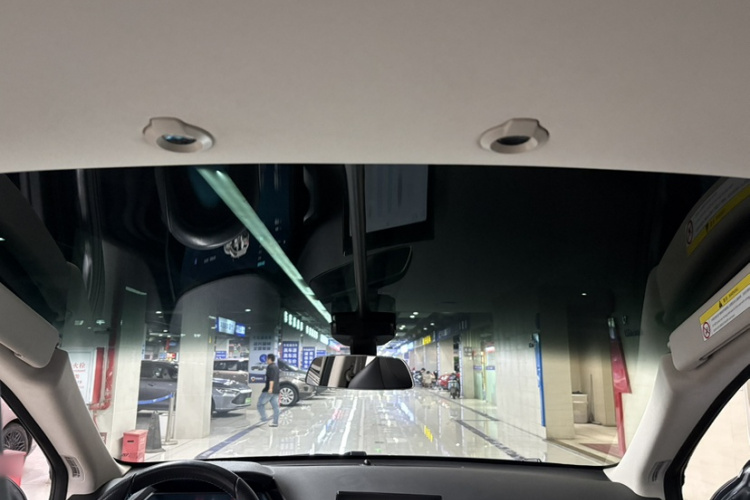 小鹏G3 2021款 G3i 460G中控内饰7009