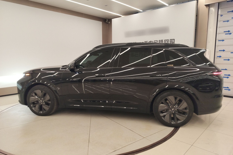 理想汽车 理想L7 2023款 Pro车身外观4