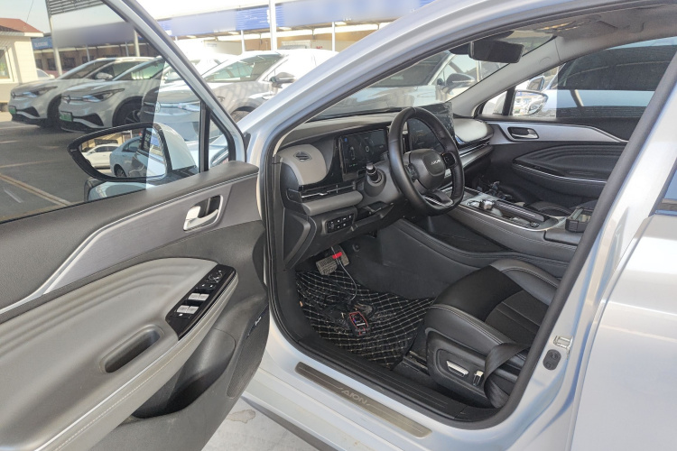 埃安 AION S Plus 2023款 70 智驾版 三元锂中控内饰20