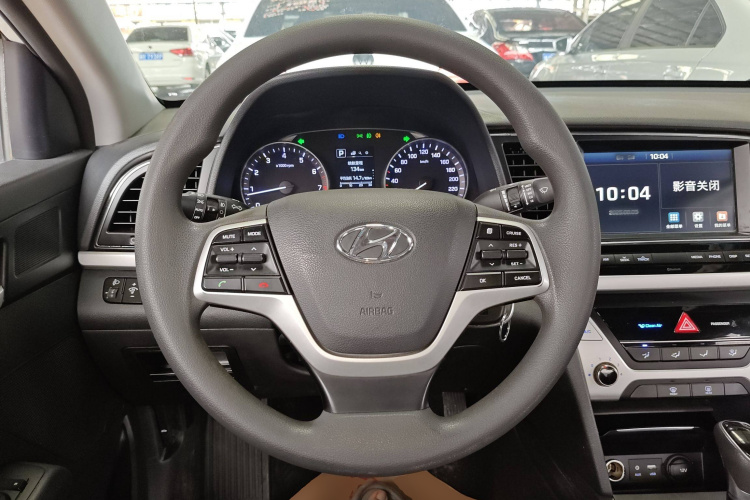 现代 领动 2016款 1.6L 自动智炫·精英型中控内饰13