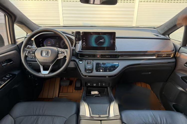本田 奥德赛 2022款 2.0L e:HEV 锐·领享版中控内饰7001