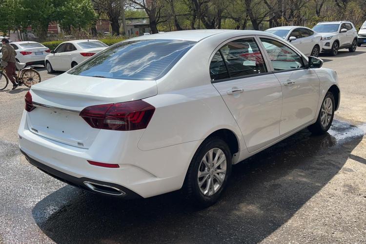 吉利汽车 帝豪 2021款 UP 1.5L CVT舒适型车身外观7