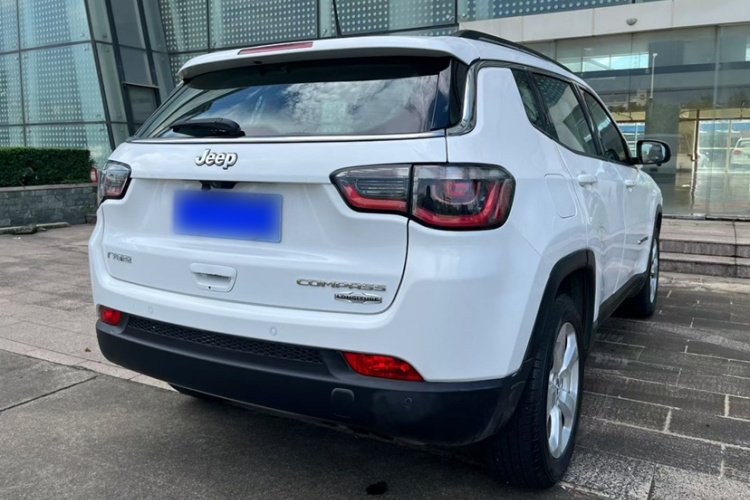 Jeep 指南者 2017款 200T 自动家享版车身外观6006