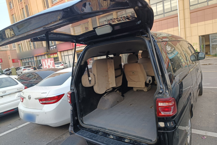 东风风行 菱智 2020款 M5L 1.6L 基本型 7座机舱底盘23