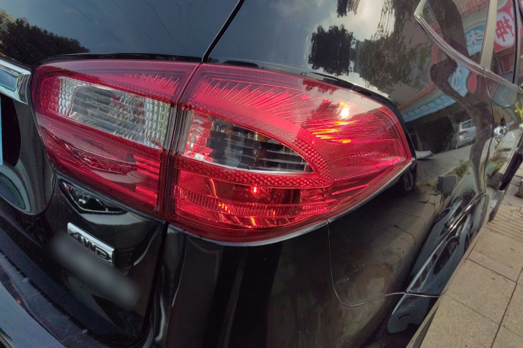 江铃 驭胜S350 2016款 2.0T 自动四驱汽油豪华版5座车身外观6006