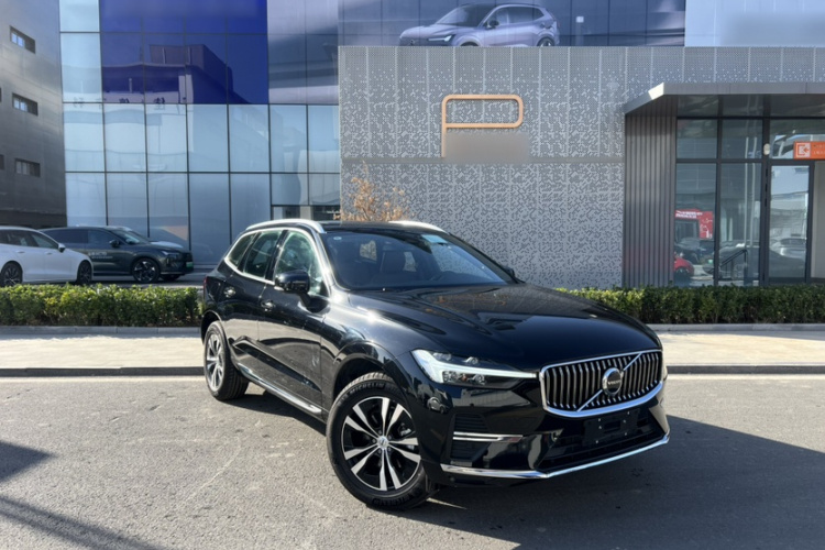沃尔沃XC60 2025款 B5 四驱智逸豪华版车身外观6002
