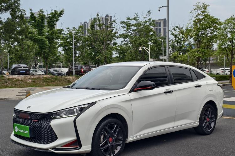 东风风神 奕炫 2021款 230T 自动追影骑士版车身外观1