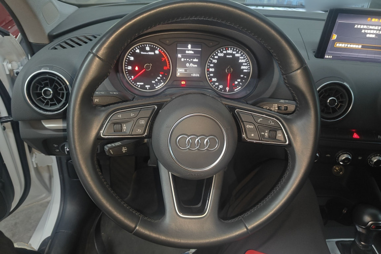 奥迪A3 2020款 改款 Limousine 35 TFSI 进取型 国VI中控内饰13