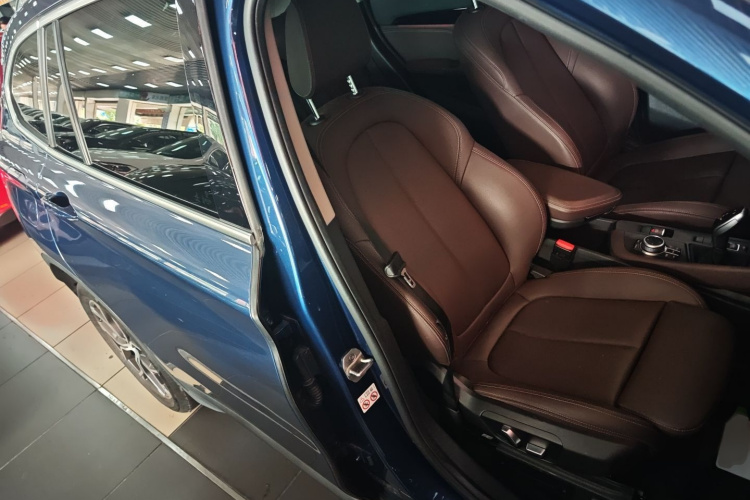 宝马X1 2021款 sDrive25Li 领先型局部细节41