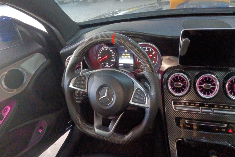 奔驰C级(进口) 2018款 C 200 轿跑车中控内饰13