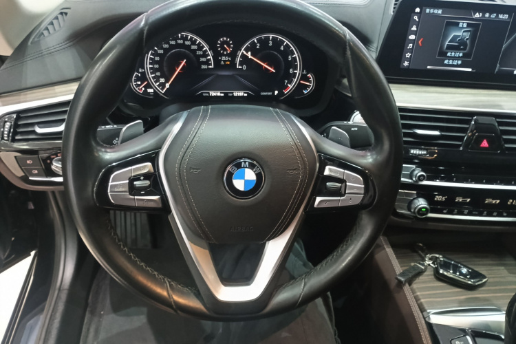 宝马5系 2018款 改款 530Li 领先型 豪华套装局部细节13