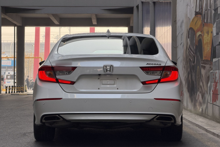 本田 雅阁 2018款 260TURBO 精英版 国V车身外观6003