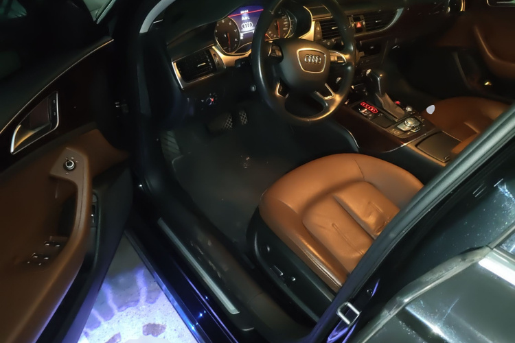 奥迪A6L 2017款 TFSI 舒适型中控内饰20