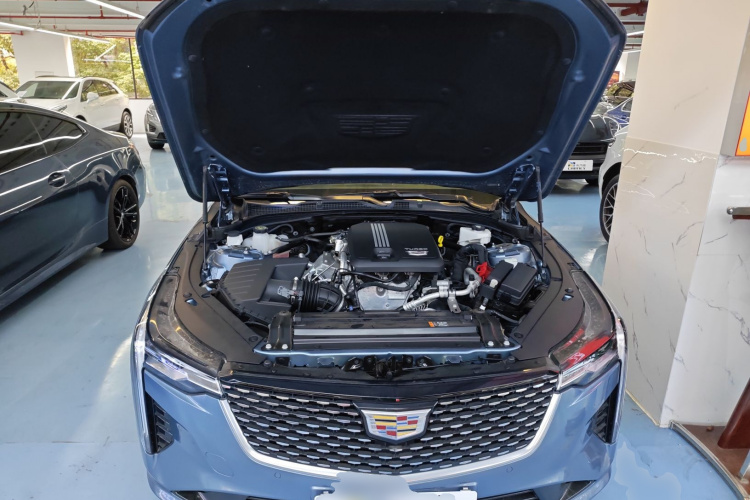 凯迪拉克CT4 2023款 28T 豪华型机舱底盘24