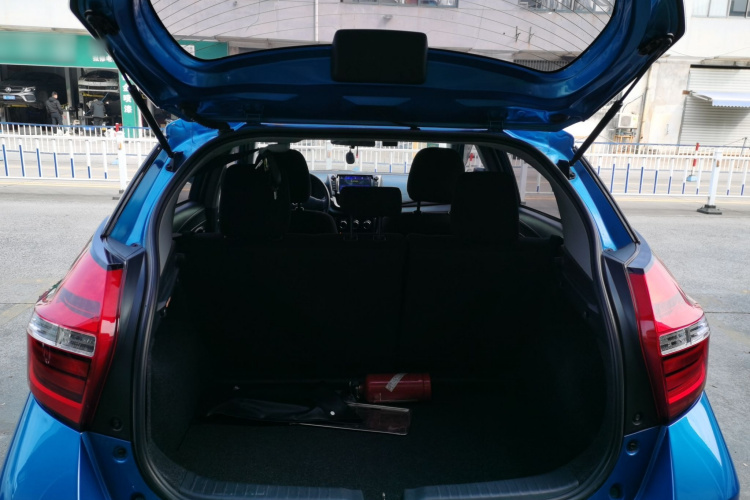 丰田 YARiS L 致炫 2016款 改款 1.5E CVT魅动版机舱底盘23