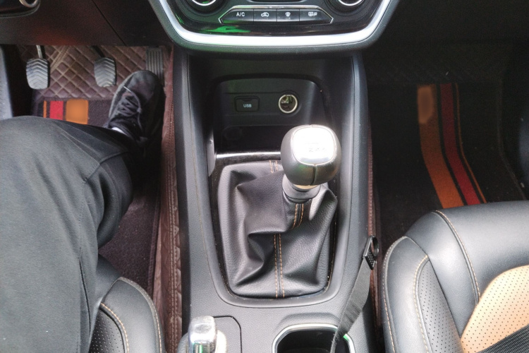 五菱汽车 五菱宏光S3 2018款 1.5T 手动豪华型 国V局部细节18