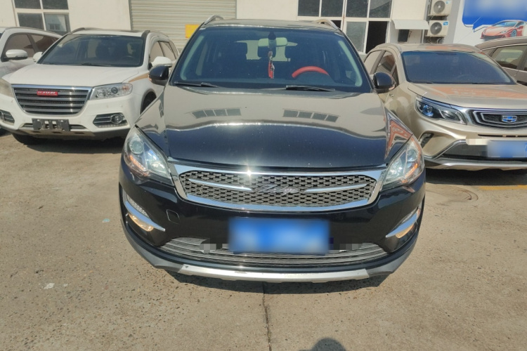 众泰 大迈X5 2015款 1.5T CVT知县型 国V车身外观2