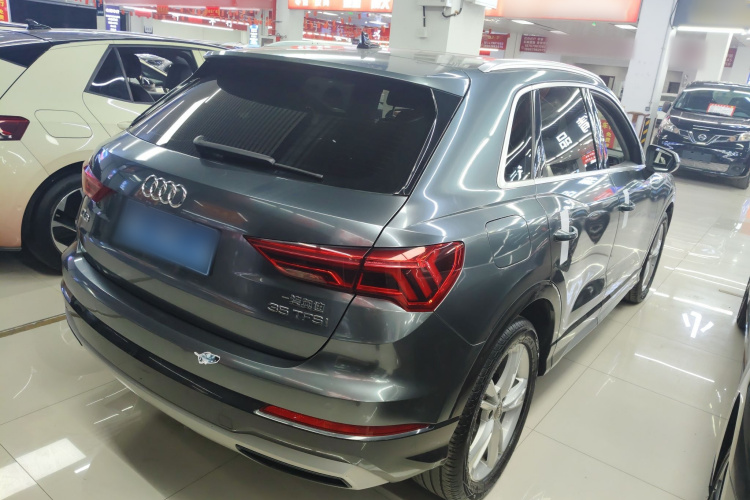 奥迪Q3 2020款 35 TFSI 时尚致雅型车身外观7