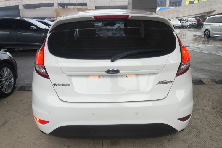 福特 嘉年华 2013款 两厢 1.5L 自动时尚型车身外观6004