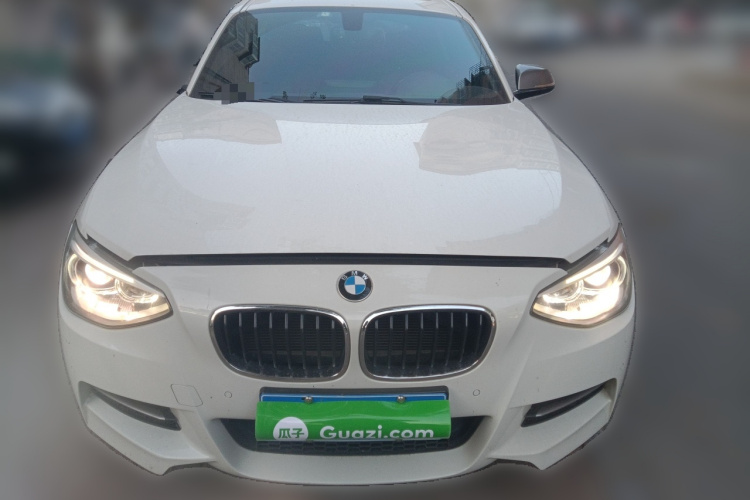 宝马1系(进口) 2013款 改款 M135i 5门版车身外观2